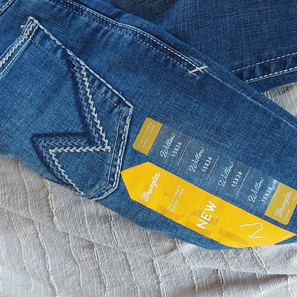 Women's Wrangler Willow Jean - Picture 3 of 7